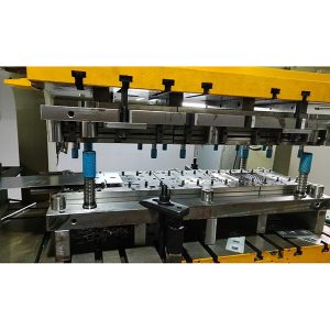 effektiv stemplingsmatrise for dekkplate